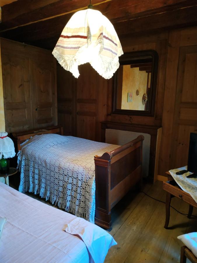 Auberge Paysanne Loubaresse  Ngoại thất bức ảnh